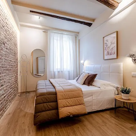 Affitti Brevi - Spazioso Di Lusso, Con 4 E 4 Bagni In Centro Апартаменти