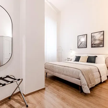 Affitti Brevi - Spazioso Di Lusso, Con 4 E 4 Bagni In Centro Апартаменти *