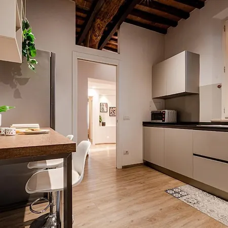Affitti Brevi - Spazioso Di Lusso, Con 4 E 4 Bagni In Centro Апартаменти *