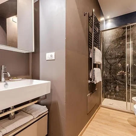 Affitti Brevi - Spazioso Di Lusso, Con 4 E 4 Bagni In Centro Апартаменти