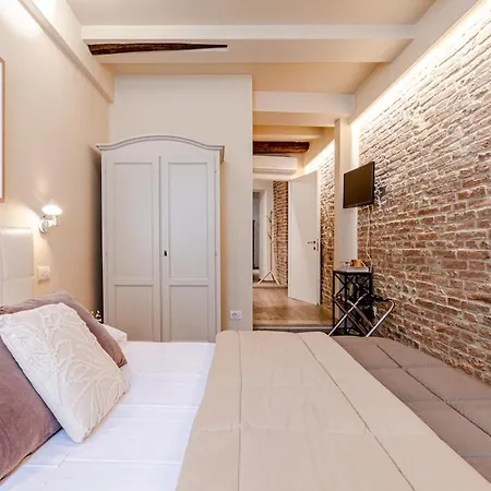 Апартаменти Affitti Brevi - Spazioso Di Lusso, Con 4 E 4 Bagni In Centro *