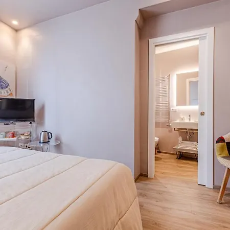 Affitti Brevi - Spazioso Di Lusso, Con 4 E 4 Bagni In Centro *